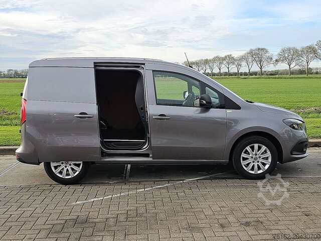 Koffer MERCEDES-BENZ CITAN 113 benzine automaat ac
