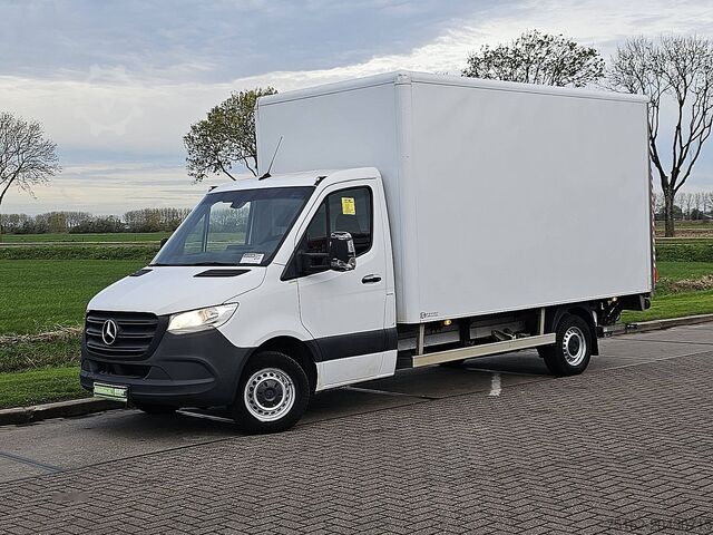 Koffer MERCEDES-BENZ SPRINTER 315 Bakwagen Laadklep!
