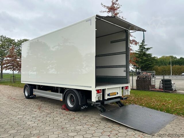 Koffer Pacton PACTON GESLOTEN AANHANGER MET LAADKLEP