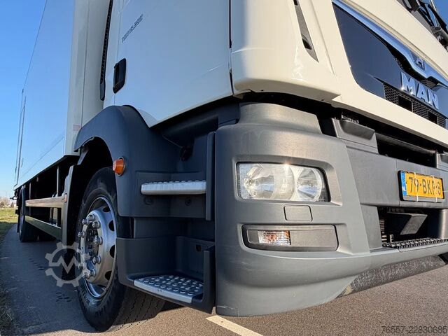 Koffer MAN TGM L.2007.46.010