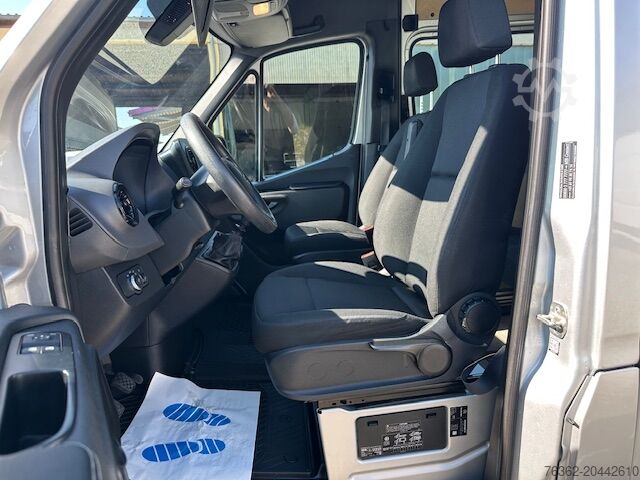 Transporter mit Doppelkabine Mercedes-Benz Sprinter 317 Mixto Maxi 5-Sitzer Kamera
