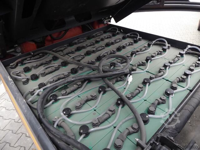 Elektro 4 Rad-Stapler Linde E50HL-01