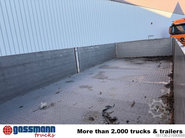 Flatbed truck Mercedes-Benz Axor 1829 L 4x2, 6-Sitzer
