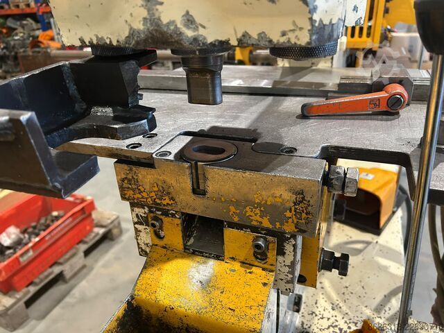 Section steel shear GEKA 