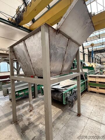 Waste wood recycling plant. KOMPTECH CRAMBO 5200 E direct