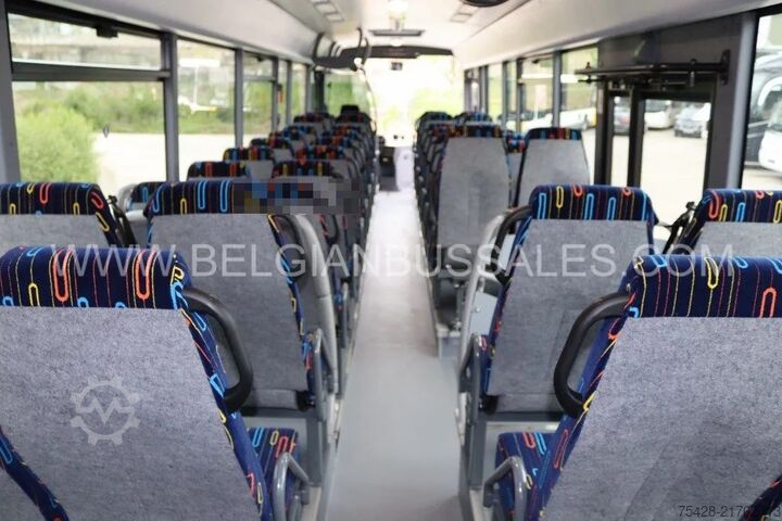 Intercitybus Iveco Crossway 13m Pop Light / Double middle door / N...