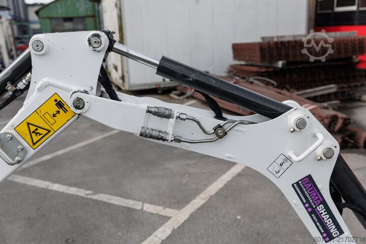 Compact tractor Bobcat E10z