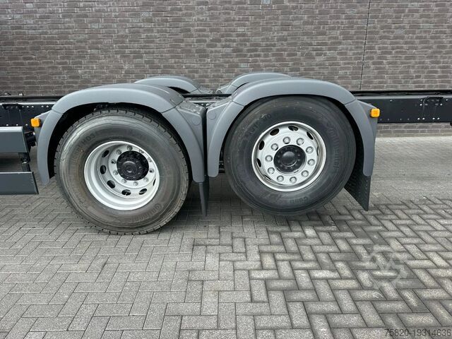 Chassis with cab MAN TGS 26.520 6X2H-4 BL CH HYDRO DRIVE CHASSIS CAB...