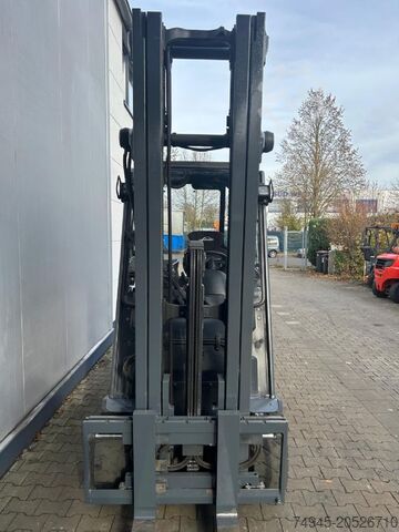 Elektro 4 Rad-Stapler Linde E 30HL-01/600