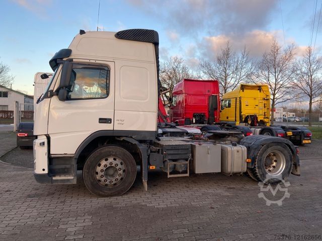 Standard tractor unit VOLVO FM 410 EEV Kipphydraulik