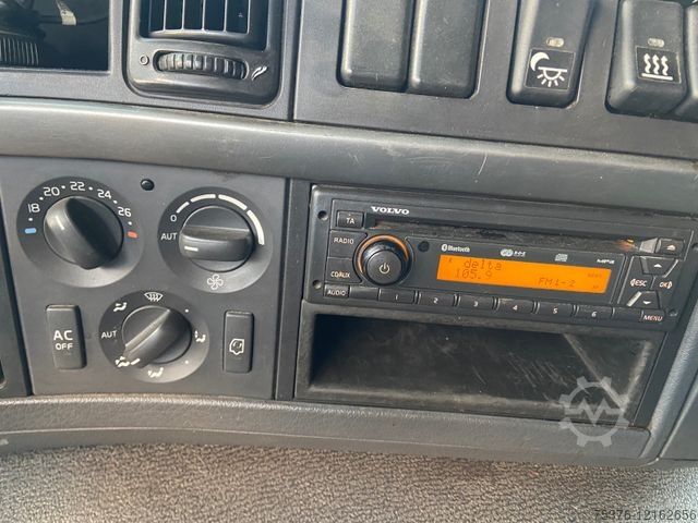 Standard tractor unit VOLVO FM 410 EEV Kipphydraulik