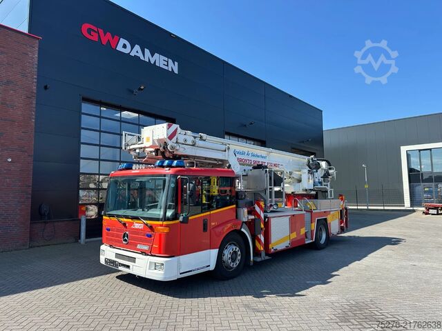 Hebebühne Mercedes-Benz Econic 1823 Bronto Skylift F32 MDT 2000
