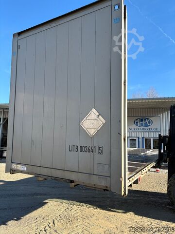 Wechselpritsche Plattform Krone Jumbo Plattform 7,82 mit Lochleiste