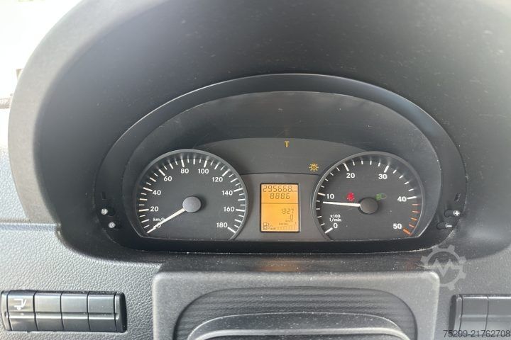 Sonderausbau-Transporter Mercedes-Benz 316 CDI HB Motor Neu / Swiss-Vehicle