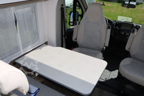 Teilintegriertes Wohnmobil Carado VAN V337 Pro+