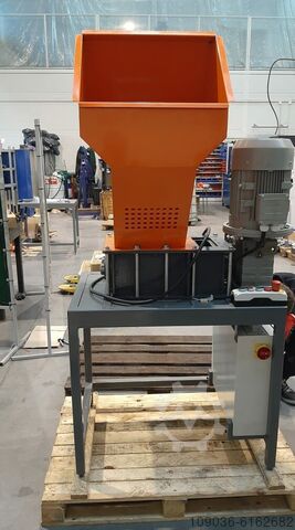Shredder for plastic ZEIGE300 5,5Kw, R-Techniq ZEIGE300