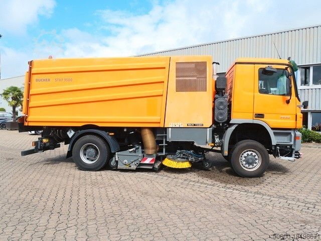 Kehrmaschine MERCEDES-BENZ 2032 A Actros 4x4, Bucher STKF 9500, Airport, AC