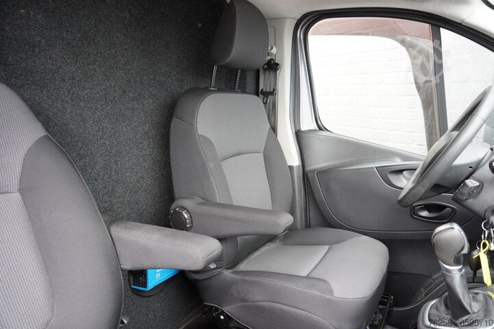 Delivery van Renault Trafic 2.0 dCi 145PK Automaat 2x Schuif L2 EURO...