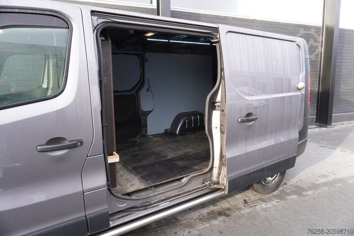 Delivery van Renault Trafic 2.0 dCi 145PK Automaat 2x Schuif L2 EURO...