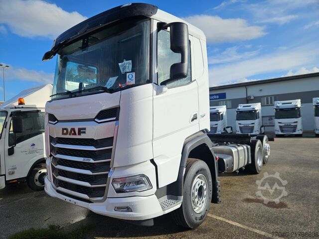 Standard tractor unit DAF XF 530 FAN