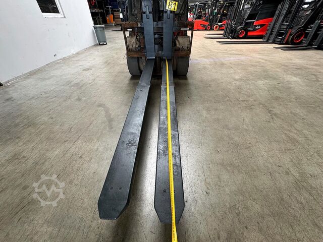 Hydraulic telescopic forks Linde 3.000 kg