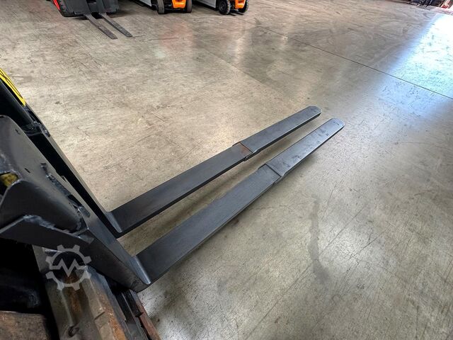 Hydraulic telescopic forks Linde 3.000 kg