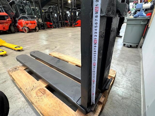 Hydraulische Schubgabeln Durwen FEM 3a