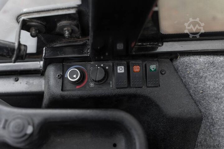 Wheel loader Manitou MLA T 516