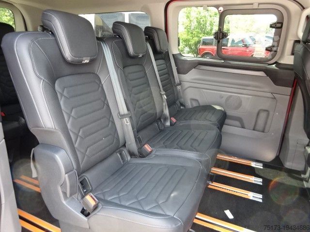 Kleinbus FORD Tourneo Custom 320L2 Titanium 4x4 AT AHK Stndhz