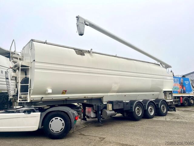 Silo Desot TSCI  AUGER, HATZ diesel, SAF AXLES