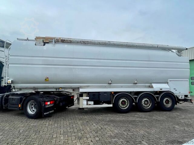 Silo Turbo's Hoet TSCI 7 COMP. SAF AXLES, AIR SUSPENSION