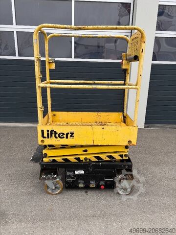 Scherenhebebühne Boss 4,55m Arbeitsbühne Personenlift, BJ 2013