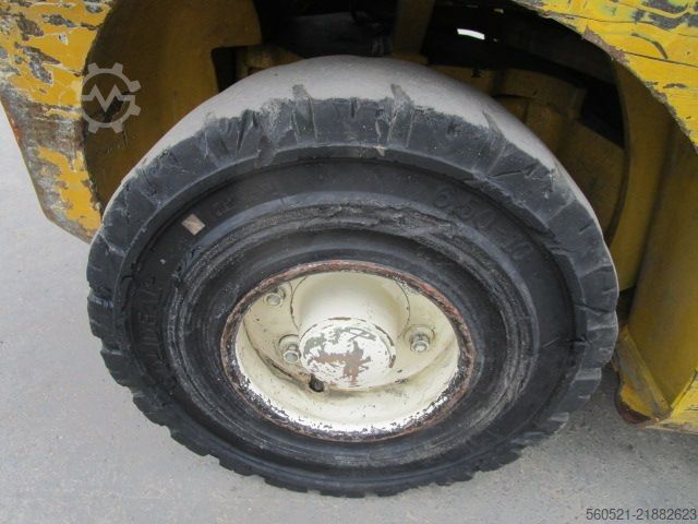 Diesel Forklift Yale 3T - Triplex-Freihub 4,9m + ZINKENVERSTELLER