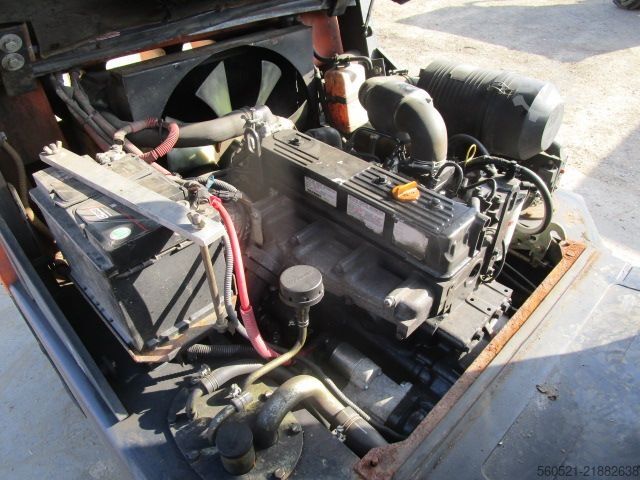 Diesel Forklift Doosan D30G -Triplex-FH 4,7m + Seitenschieber