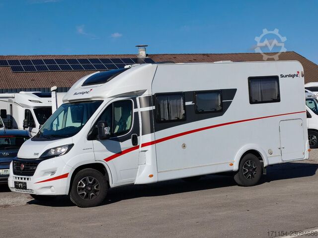 Teilintegriertes Wohnmobil SUNLIGHT T 69 S, Quensbett, SAT, Hubbett, Navi,1 Hand