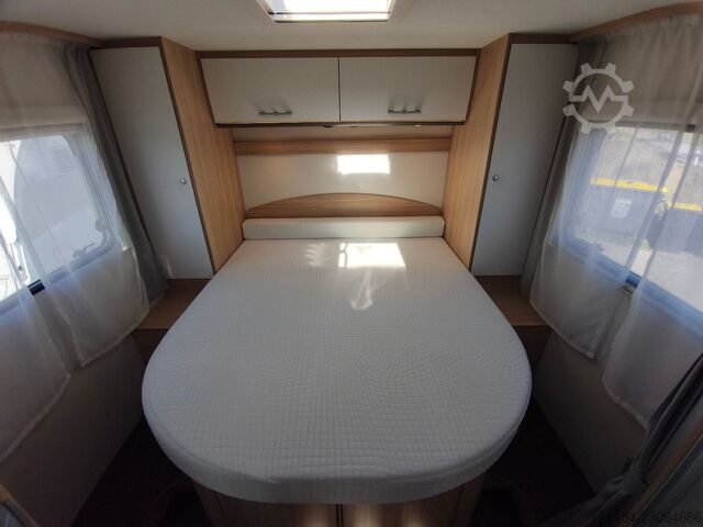 Teilintegriertes Wohnmobil SUNLIGHT T 69 S, Quensbett, SAT, Hubbett, Navi,1 Hand