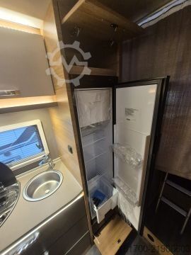 Semi-integrated camper Weinsberg CaraSuite 650 MEG EDITION [SPICY] Edition Spicy*Automatik*