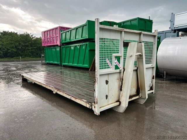 Roll-off container  CONTAINER SCARRABILE A PIANALE SENZA SPONDE