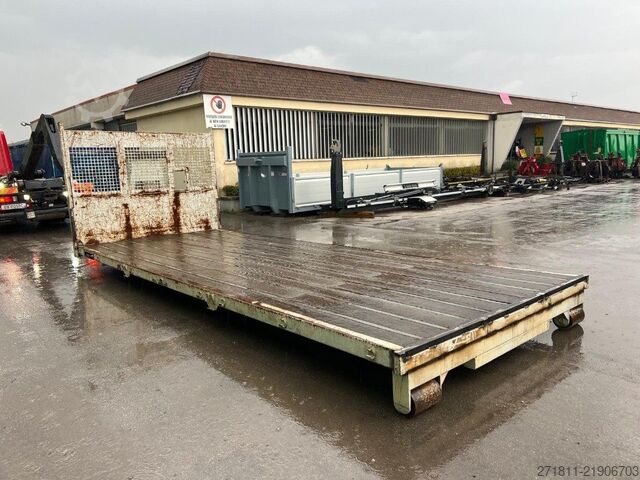 Roll-off container  CONTAINER SCARRABILE A PIANALE SENZA SPONDE