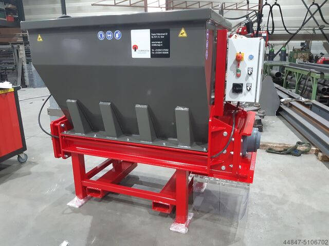 Pre shredder Woodshredder Palletbreaker LUMAGO  D.S.C. Dutch Shredder Company PYTHON 1600