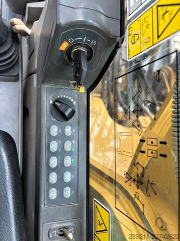 Raupenbagger Caterpillar 336F L XE (New Undercarriage)