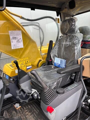 Raupenbagger Komatsu PC 210-10M0 (New / Non CE Certified)