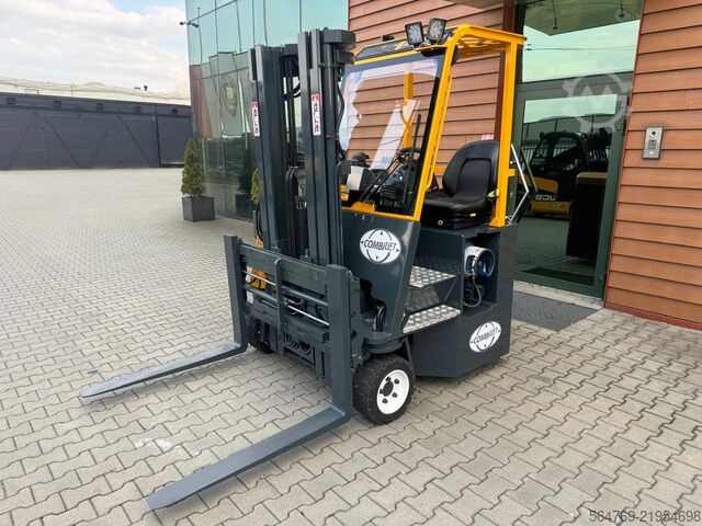 Vierwegestapler Combilift CB3000/LPG /2016 year/ Perfect condition