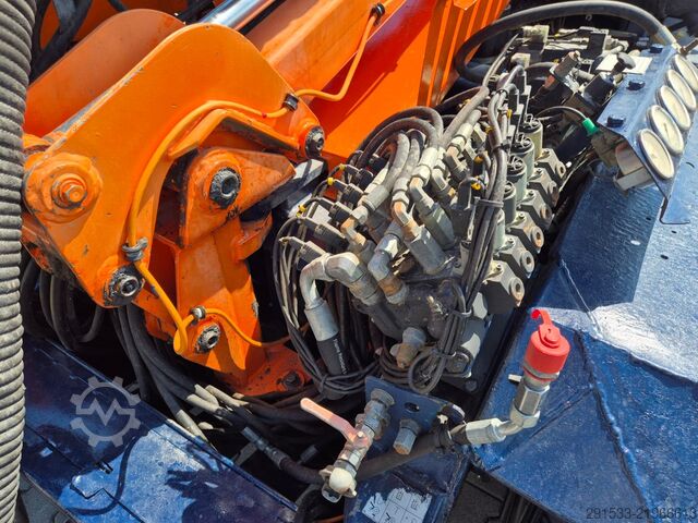 Rock drill Sandvik Tamrock Commando 120R 4X4