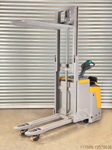 High lift truck driver Jungheinrich ERD 220 - Service Neu - Batterie 81% - 2,01m Hub - 2t