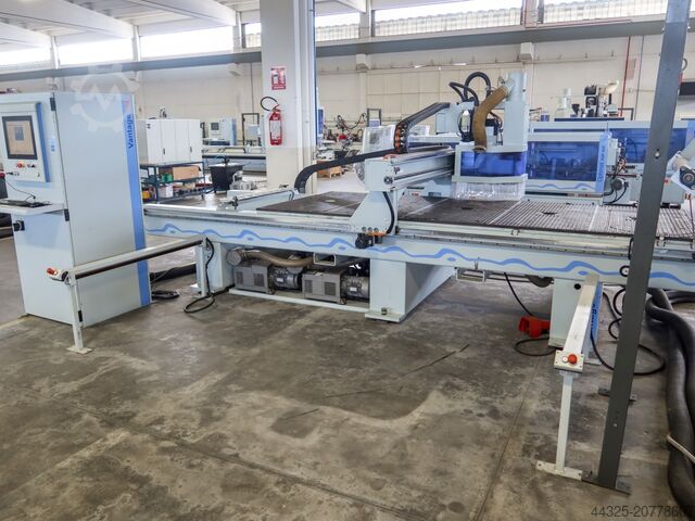 Bearbeitungszentrum mit Nestingtisch WEEKE VANTAGE 24 L