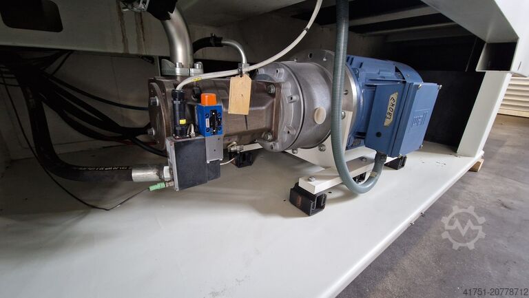 Spritzgießmaschine BATTENFELD TM 400-3400