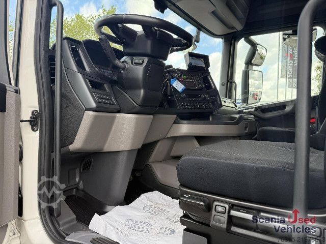Standard tractor unit Scania R 460 NA - SUPER - HIGHLINE - 2x TANKs - ACC