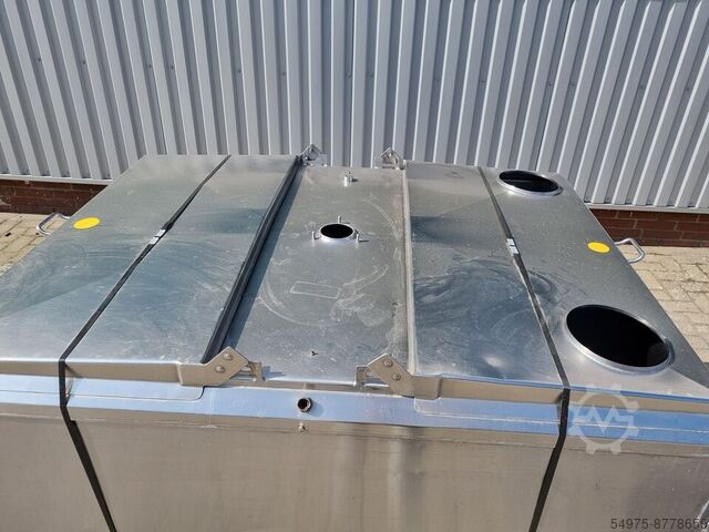 Stainless steel container with insulation  10696