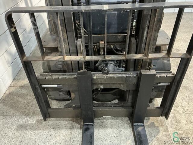 Gabelstapler Doosan D30S-5